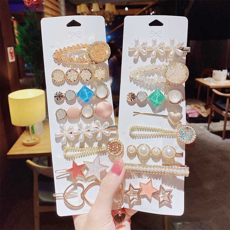 Korean net red pearl hairpin with girl's heart banger set hair clip headdress, 3 8 pieces set 1
Korean net red pearl hairpin with girl's heart banger set hair clip headdress, 3 8 pieces set 1