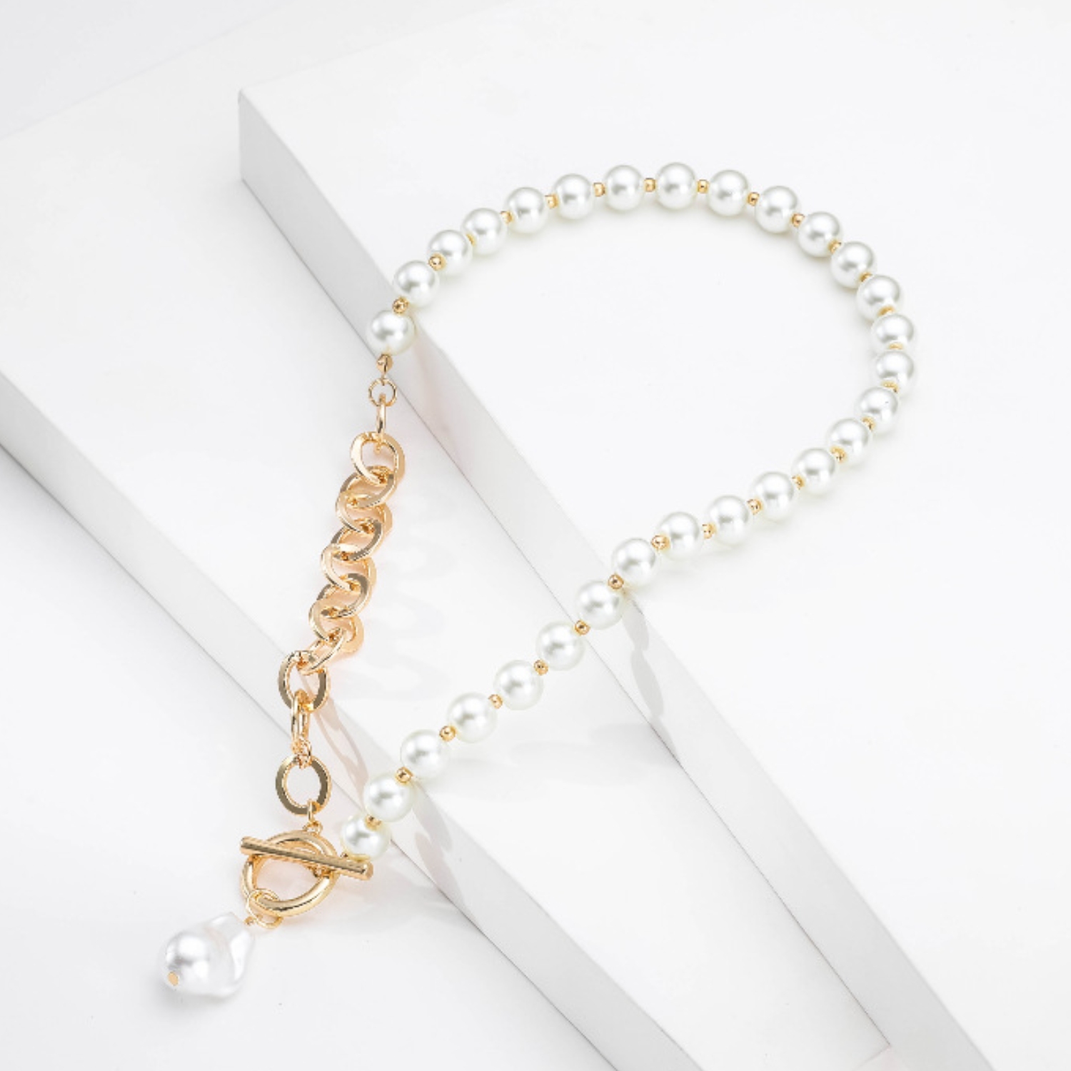 Punk Asymmetric Charm Chain Pearl Necklace For Women Baroque Irregular Pendant Long Toggle Chain New Trendy Jewelry Gifts