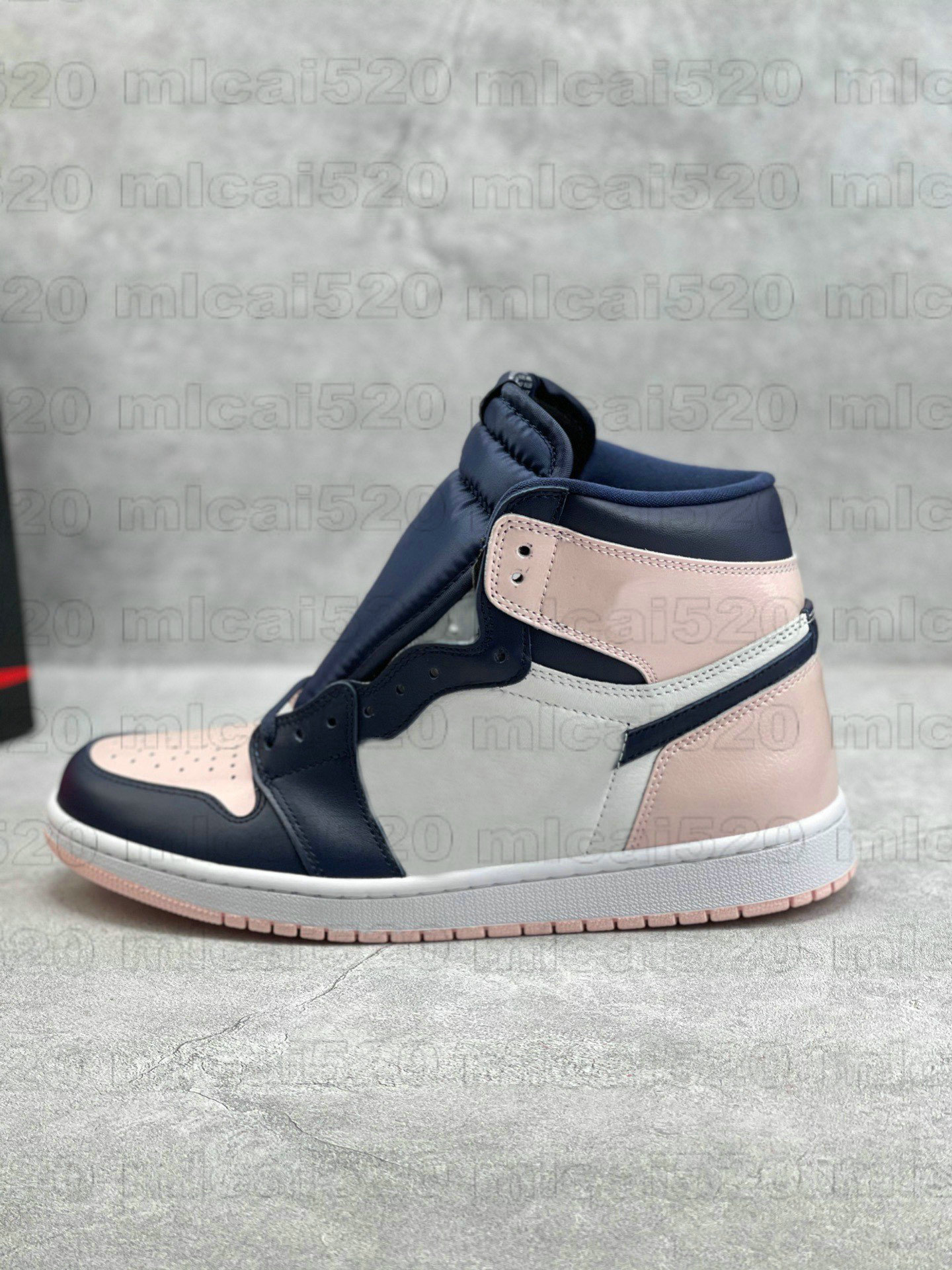 1 Atmospher Pink Patent Leather Retro Basketball Designer Shoes Jumpman 1S White Laser Pink Obsidian Bubble Gum Trainer Sports Sneaker, Black
1 Atmospher Pink Patent Leather Retro Basketball Designer Shoes Jumpman 1S White Laser Pink Obsidian Bubble Gum Trainer Sports Sneaker, Black