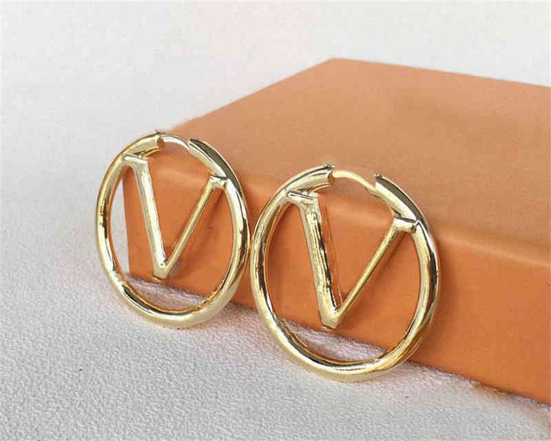 Fashion gold hoop earrings for lady Women Party Wedding Lovers gift engagement Jewelry for Bride, Golden;silver
Fashion gold hoop earrings for lady Women Party Wedding Lovers gift engagement Jewelry for Bride, Golden;silver