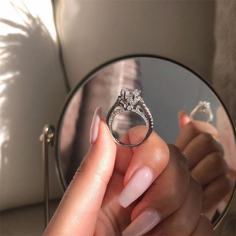 Choucong Brand Luxury Jewelry Simple Fashion Jewelry Real 925 Sterling Silver Round Cut White Topaz CZ Diamond Party Gemstones Women Wedding Bridal Ba