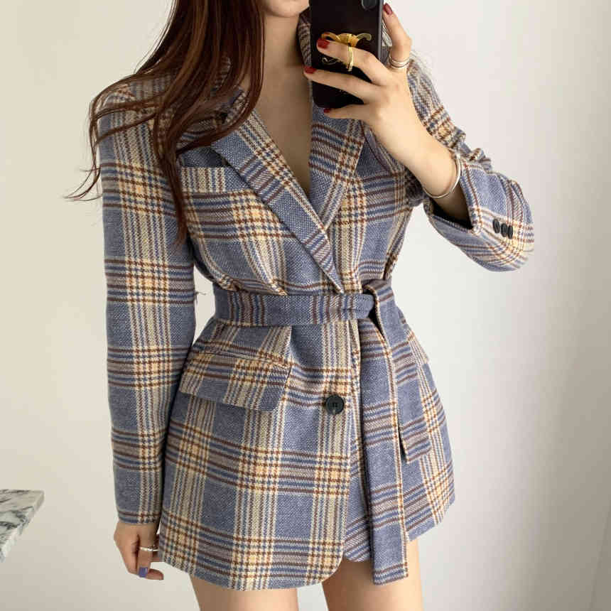 Comelsexy Winter Woolen Plaid Women's Jacket Sashes Vintage Single Button Coats Pocket Long Sleeve Female Outwear 210515