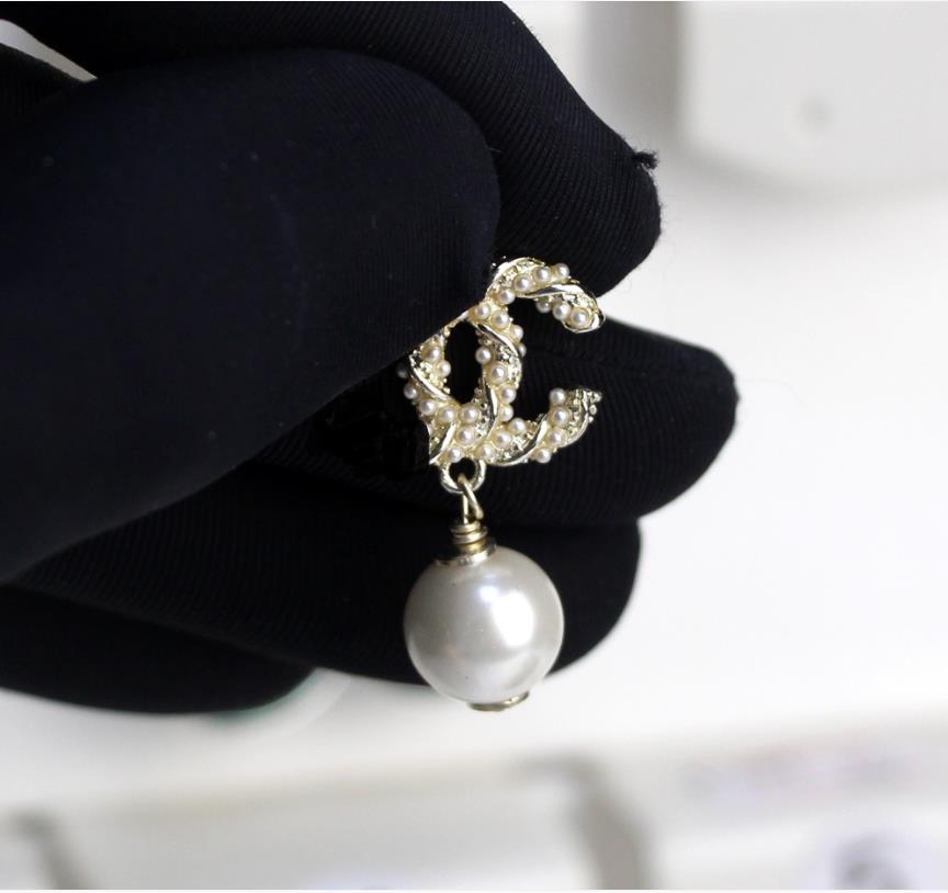 20 style earrings luxury jewelry options New temperament millet Pearl Pendant Fashion atmosphere versatile simple 925 silver needle
20 style earrings luxury jewelry options New temperament millet Pearl Pendant Fashion atmosphere versatile simple 925 silver needle