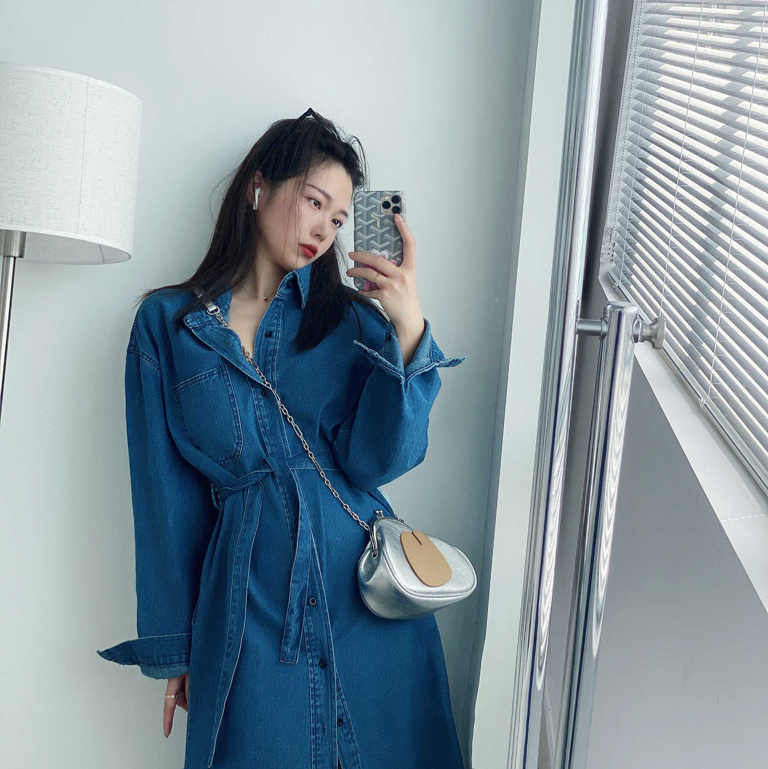 Spring Solid-colored Oversized Long Denim Shirt Female Korean Sleeve Loose Belt Cardigan Women's Blouse Tops 210607, Blue
Spring Solid-colored Oversized Long Denim Shirt Female Korean Sleeve Loose Belt Cardigan Women's Blouse Tops 210607, Blue