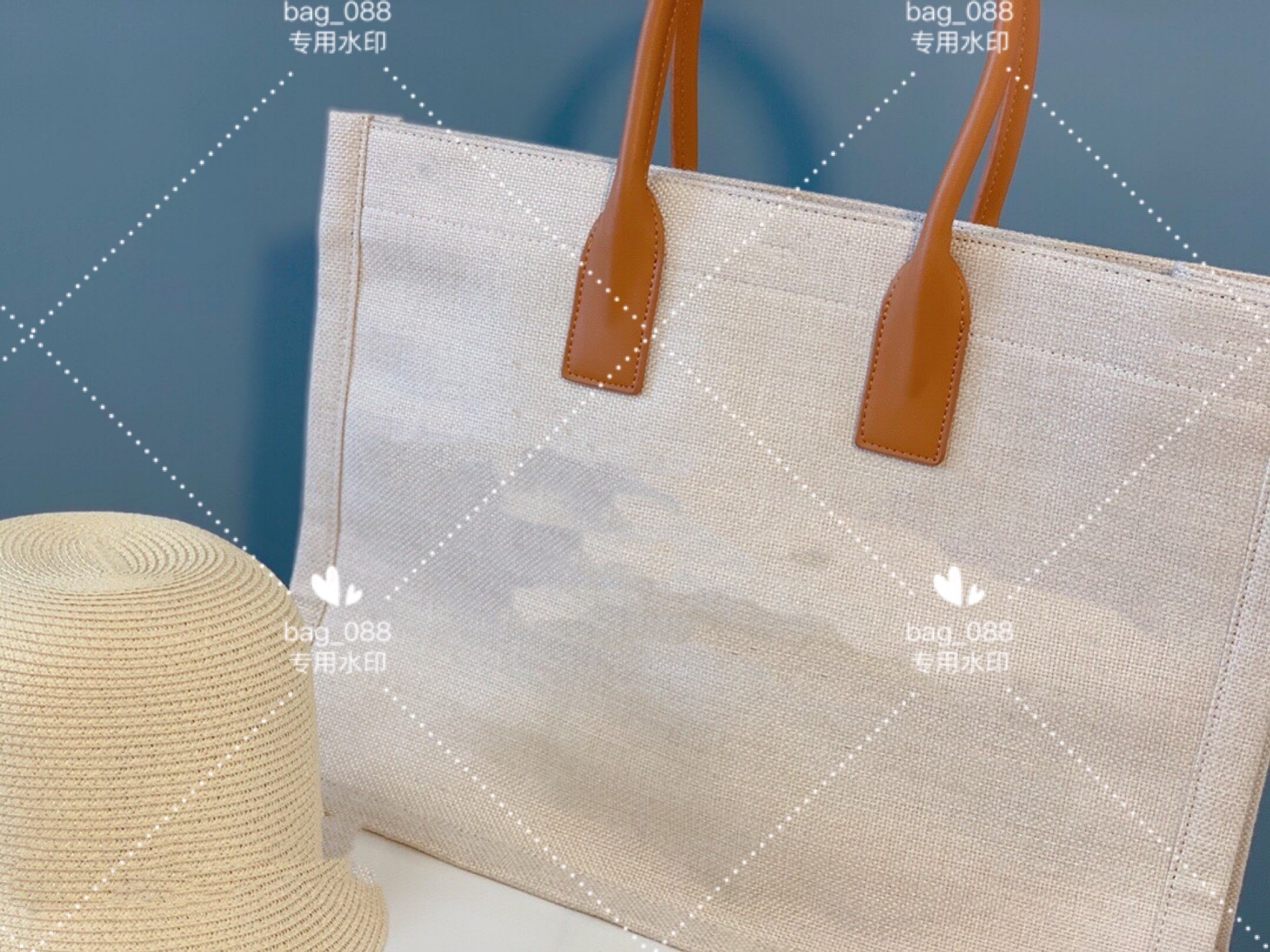 2021 Designer beach bag, canvas blend fabric with square bags, large capacity portable handbag must travel for Both men and women, Customize
2021 Designer beach bag, canvas blend fabric with square bags, large capacity portable handbag must travel for Both men and women, Customize