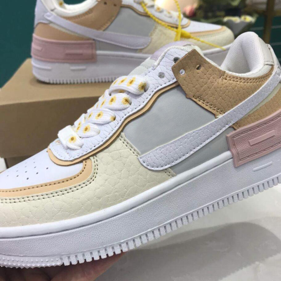 Dress Shoes Classic Women Ones Low Cut LX UV Pistachio Frost Tropical Twist CK3172-002, Bubble film
Dress Shoes Classic Women Ones Low Cut LX UV Pistachio Frost Tropical Twist CK3172-002, Bubble film