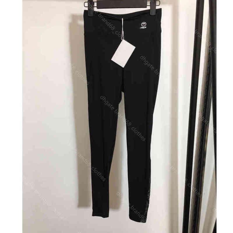 22ss women Slim Leggings Simple Casual Yoga Leggings Slim Straight Pants New Portrait Letters Reflective Print High Waist Legging women Designer Clothes a1 
22ss women Slim Leggings Simple Casual Yoga Leggings Slim Straight Pants New Portrait Letters Reflective Print High Waist Legging women Designer Clothes a1