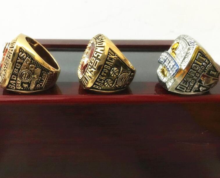 Fans'Collection 2004 1990 1989 championship rings Pistons Wolrd Champions Basketball Team Championship Ring Sport souvenir Fan Promotion Gift wholesale
Fans'Collection 2004 1990 1989 championship rings Pistons Wolrd Champions Basketball Team Championship Ring Sport souvenir Fan Promotion Gift wholesale