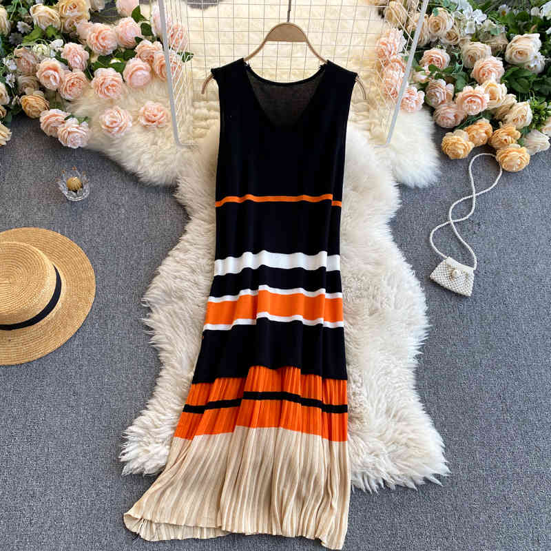 Summer Loose Ice silk Sleeveless Thin Vest Dress Women Temperament Straight Striped Knitted Holiday 210525, Orange
Summer Loose Ice silk Sleeveless Thin Vest Dress Women Temperament Straight Striped Knitted Holiday 210525, Orange