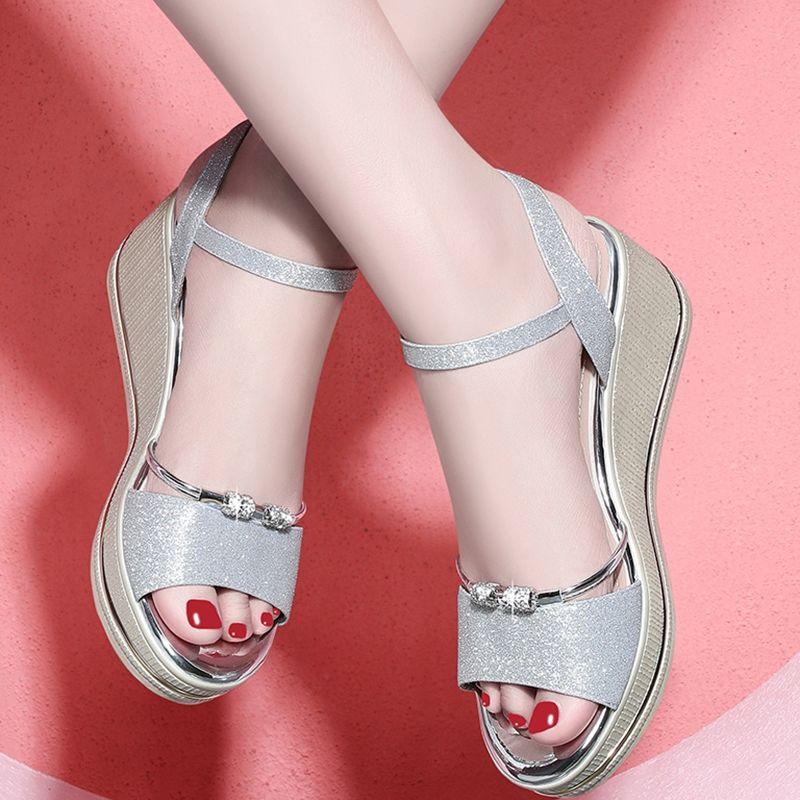 Dress Shoes 35-40 Size Summer Women Anti-skid 5cm Heigth Heel Wedges Open Toe Sandals Princess Fashion Easy Match Bling, Sandals sliver
Dress Shoes 35-40 Size Summer Women Anti-skid 5cm Heigth Heel Wedges Open Toe Sandals Princess Fashion Easy Match Bling, Sandals sliver