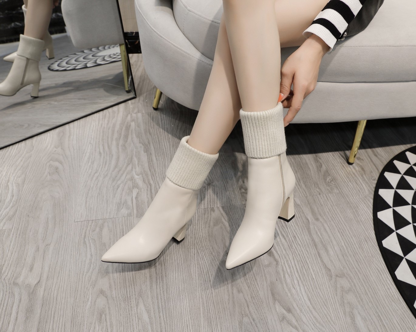 Designer boots fashion autumn thick heel women's cowhide wool boot beige black zipper high heels size 34-39, Box
Designer boots fashion autumn thick heel women's cowhide wool boot beige black zipper high heels size 34-39, Box