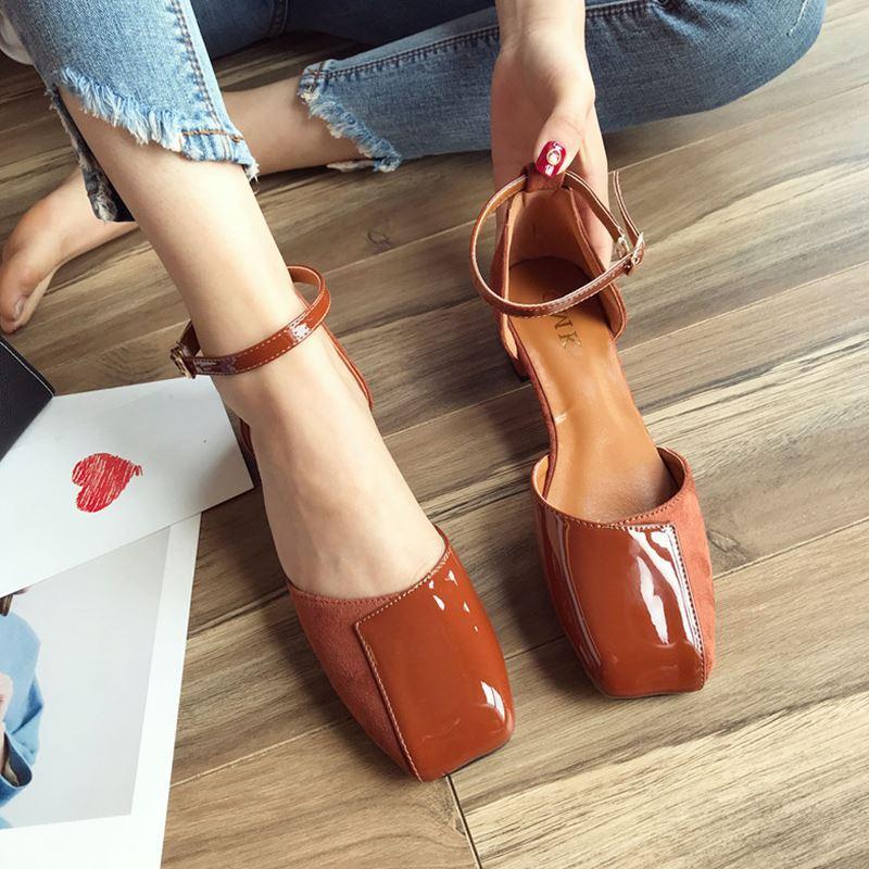 Fashion Retro Square Head Shallow Mouth Suede Thick Lady's Shoes. Low-heeled Women's Shoes With Single Button. Sandals, Black
Fashion Retro Square Head Shallow Mouth Suede Thick Lady's Shoes. Low-heeled Women's Shoes With Single Button. Sandals, Black