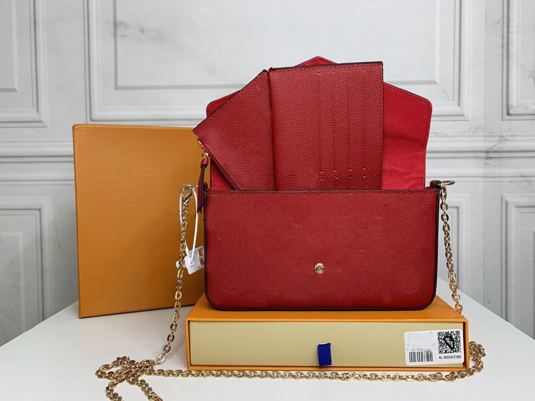 Luxury designer ladies Felice three-piece handbag shoulder messenger bag presbyopic wallet leather handbag envelope bag, Red embossed
Luxury designer ladies Felice three-piece handbag shoulder messenger bag presbyopic wallet leather handbag envelope bag, Red embossed