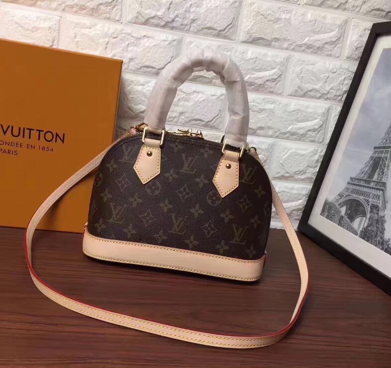 LV LOUIS VITTON Handbags Women Party Favor ALMA BB Leather Shoulder Bags Luxurys Designer Shell Messenger Bag Purse Lady Ha
LV LOUIS VITTON Handbags Women Party Favor ALMA BB Leather Shoulder Bags Luxurys Designer Shell Messenger Bag Purse Lady Ha