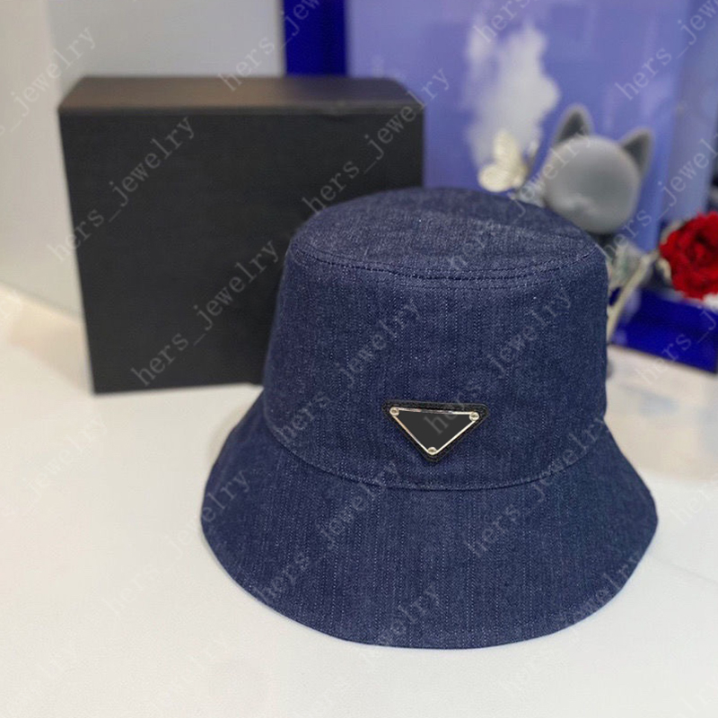 Men Designer Bucket Hat Luxurys Women Baseball Cap Fashion Cowboy Metal Triangle Womens Mens Winter Unisex Fisherman's Hat Cap 21111630XS, P1
Men Designer Bucket Hat Luxurys Women Baseball Cap Fashion Cowboy Metal Triangle Womens Mens Winter Unisex Fisherman's Hat Cap 21111630XS, P1