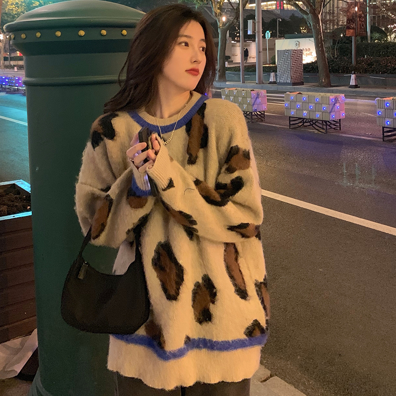 3Colors womens knitted Sweater Autumn and winter 2021 loose korean style female Leopard Sweaters and pullovers womens (C8200), White;black
3Colors womens knitted Sweater Autumn and winter 2021 loose korean style female Leopard Sweaters and pullovers womens (C8200), White;black