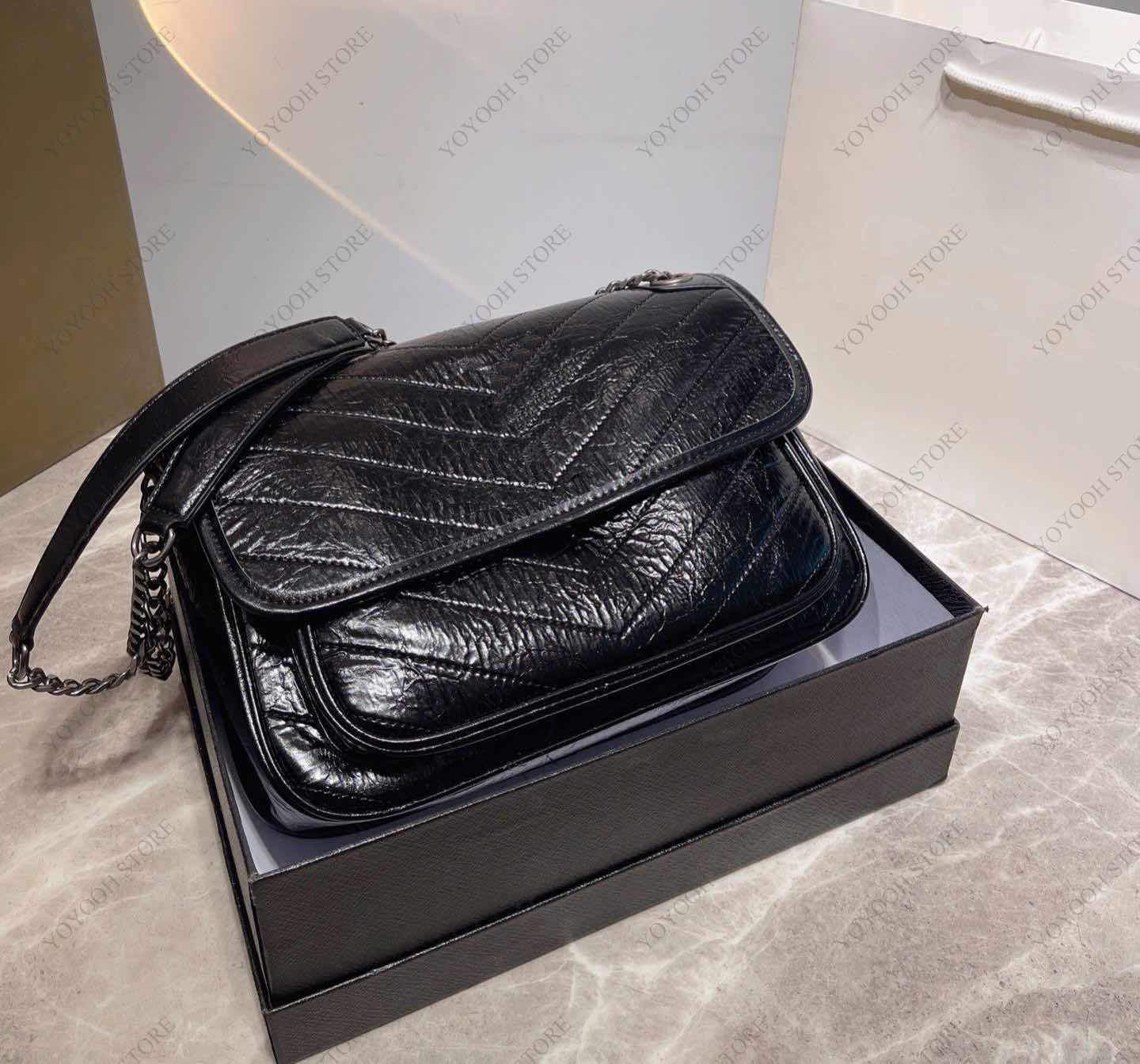 High quality shoulder bag luxury women's handbag designer cross body fashion with classic letter diagonal bags, Make up for price
High quality shoulder bag luxury women's handbag designer cross body fashion with classic letter diagonal bags, Make up for price