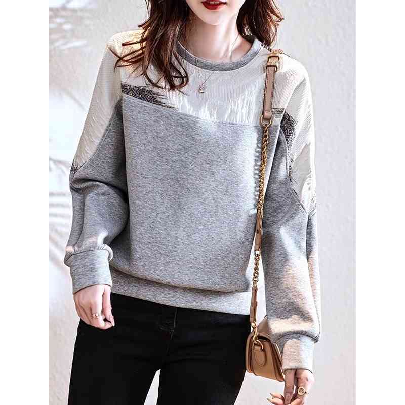 Korean grey round neck sweater women' 2021 new spring and autumn thin fashion loose age reducing coat, Gray
Korean grey round neck sweater women' 2021 new spring and autumn thin fashion loose age reducing coat, Gray