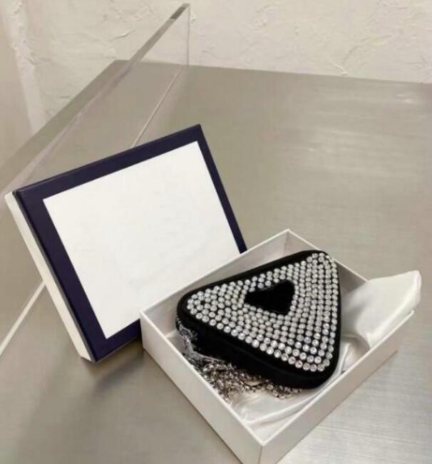 5A Women Triangular diamond wallet leather low key Casual multi card space practical business retro pure black Photo Holder credit zero bag
5A Women Triangular diamond wallet leather low key Casual multi card space practical business retro pure black Photo Holder credit zero bag