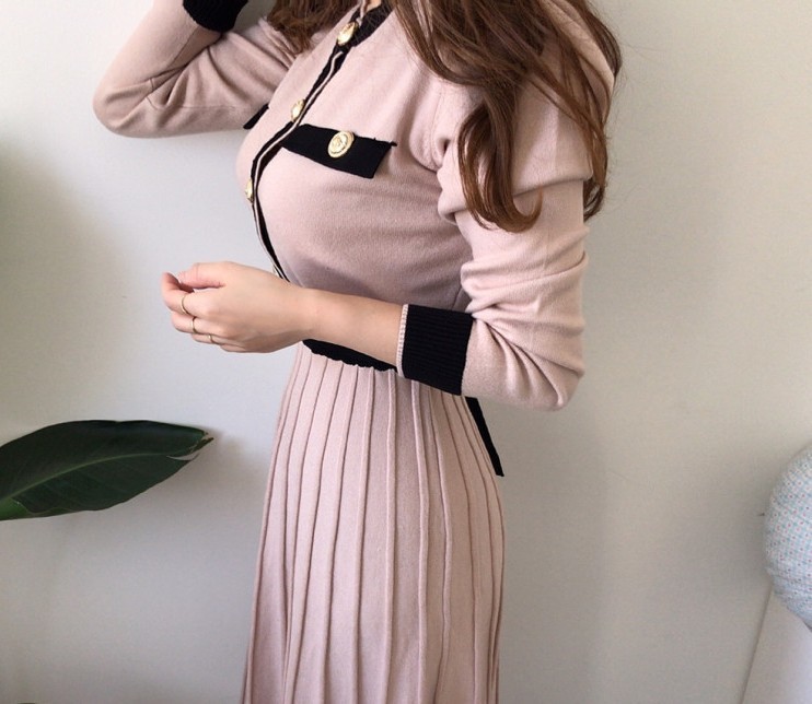 Korean Autumn Knitted Women Hit Color Patchwork Full Sleeve Single-Breasted Elegant Ladies Long Pleated Dress Vestidos 210519