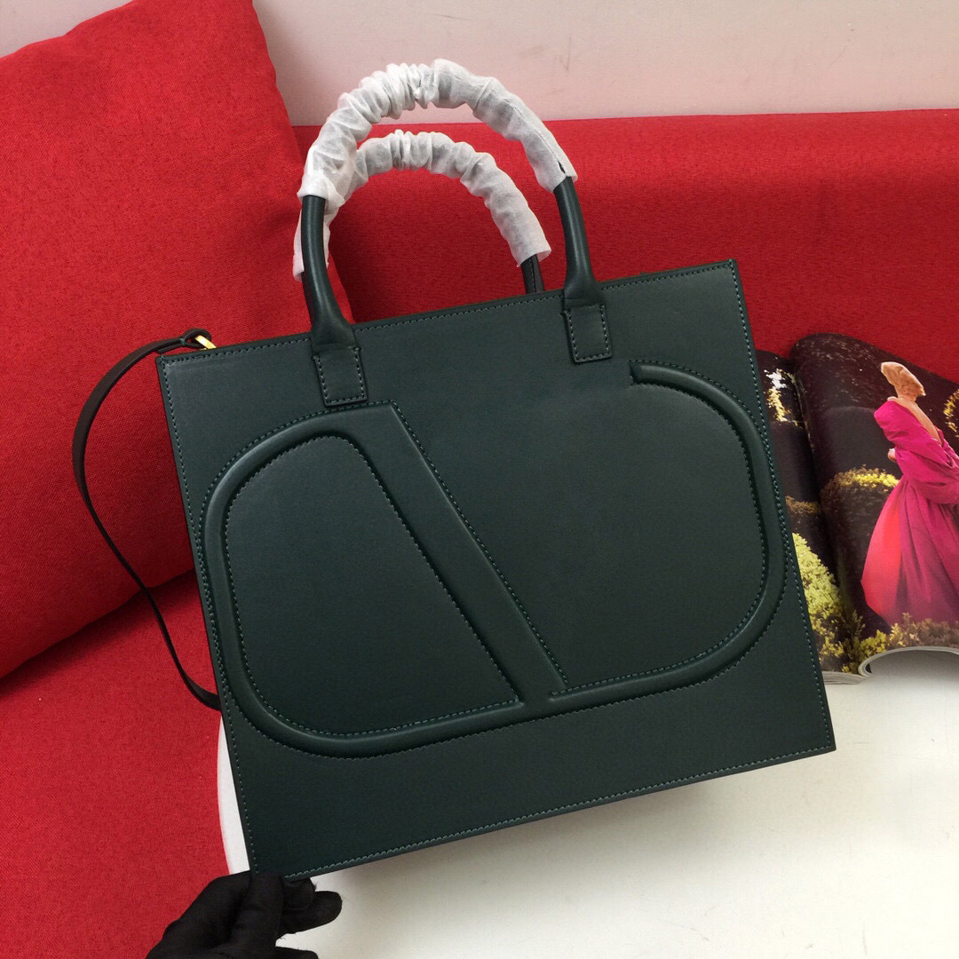 Designer Handbag Women Totes Fashion Shoulder Bags top leather material retro casual style design bag size 31cm beautifulbagstore, 2 #
Designer Handbag Women Totes Fashion Shoulder Bags top leather material retro casual style design bag size 31cm beautifulbagstore, 2 #