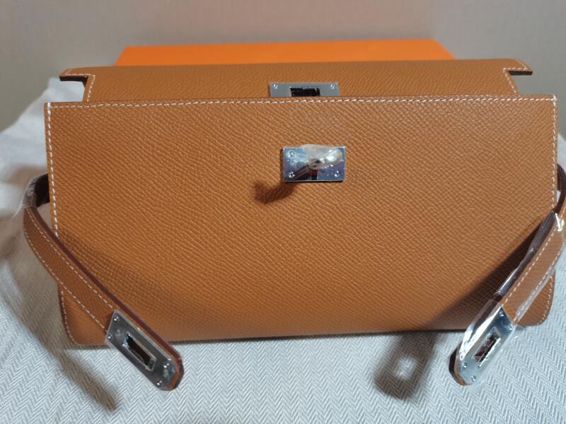 Realfine888 3A Quality Kerry Classic Wallet Epsom Calfskin Leather Purse For Women with Dust Bag Box, Kerry epsom_18
Realfine888 3A Quality Kerry Classic Wallet Epsom Calfskin Leather Purse For Women with Dust Bag Box, Kerry epsom_18