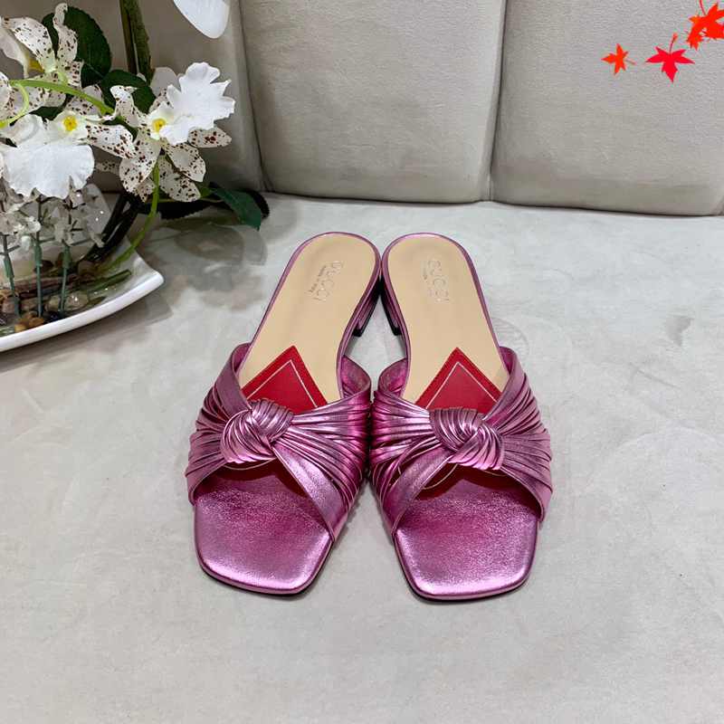 2021 Slipper Designer Slide Summer sandals Fashion Women Beach Indoor Flat Flip Flops Leather luxurys Shoes womens Slippers high heels with box Size 35-41 -H128, Red
2021 Slipper Designer Slide Summer sandals Fashion Women Beach Indoor Flat Flip Flops Leather luxurys Shoes womens Slippers high heels with box Size 35-41 -H128, Red