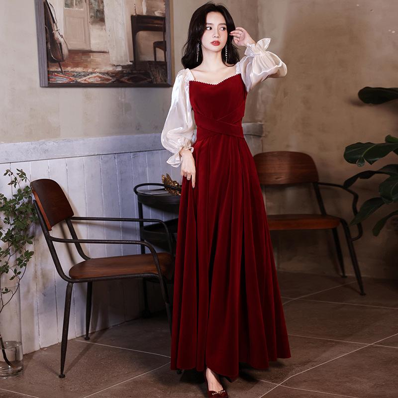 Ethnic Clothing Bride Wedding Evening Party Velour Dress Autumn Winter Long Pleated Dresses Sweet Pearl Trim Bud Sleeve Banquet Gown Skirts
Ethnic Clothing Bride Wedding Evening Party Velour Dress Autumn Winter Long Pleated Dresses Sweet Pearl Trim Bud Sleeve Banquet Gown Skirts
