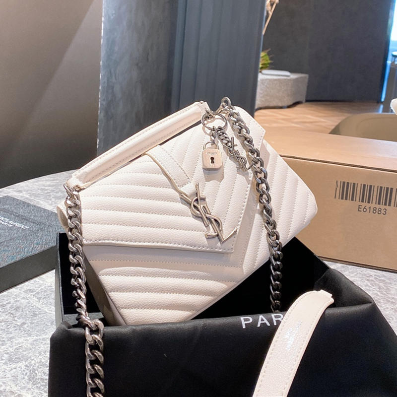 GGLVLouis
Vitton YSL
VUTTON black calfskin caviar classic Diamond quilted bag chains double flap medium Genuine Leathe
GGLVLouis
Vitton YSL
VUTTON black calfskin caviar classic Diamond quilted bag chains double flap medium Genuine Leathe
