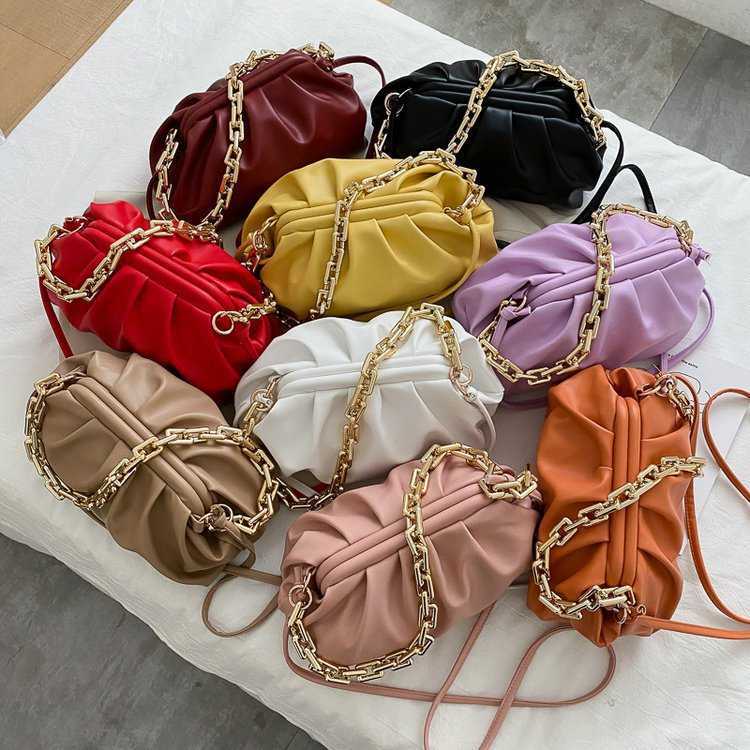 Women's 2020 new Korean version versatile texture women's Messenger Bag Fashion wrinkled cloud single shoulder bag, White
Women's 2020 new Korean version versatile texture women's Messenger Bag Fashion wrinkled cloud single shoulder bag, White
