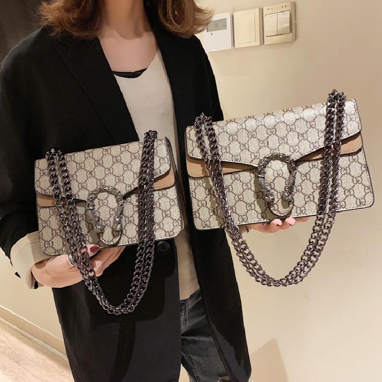 Fashion Bags Shopping Small Square Bag Phoenix Wine God Womens Classic Mini Chain Tiger Head Buckle Crossbody Shoulder Women Handbags Cross body Clutch Purse Wallet, No bags
Fashion Bags Shopping Small Square Bag Phoenix Wine God Womens Classic Mini Chain Tiger Head Buckle Crossbody Shoulder Women Handbags Cross body Clutch Purse Wallet, No bags