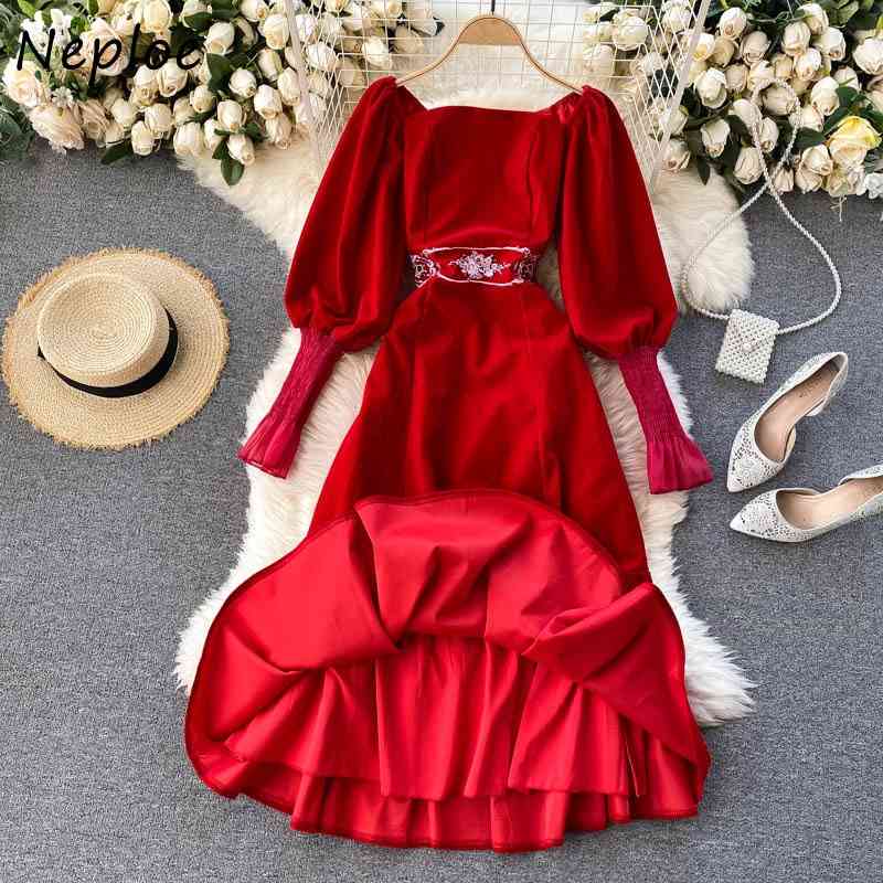 Neploe Vintage Chic Embroidery Slim Waist Dresses New Square Collar Velvet Vestidos Autumn Winter Elegant Women Dress 94586 210422
