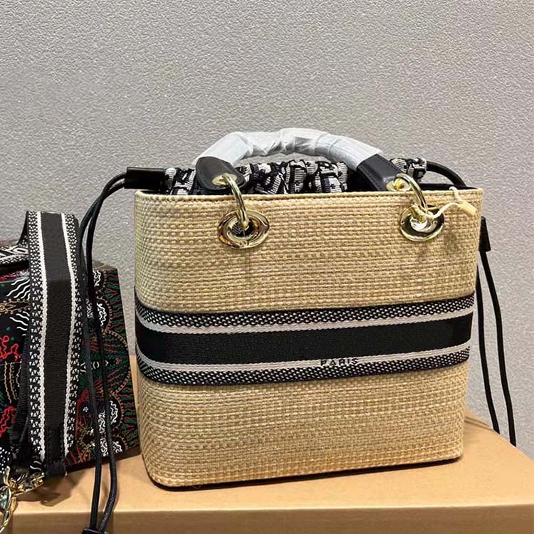 Designer straw Bag Summer Crochet handbag women Basket bags girls Fashion Tote 24cm Three colors, Beige
Designer straw Bag Summer Crochet handbag women Basket bags girls Fashion Tote 24cm Three colors, Beige