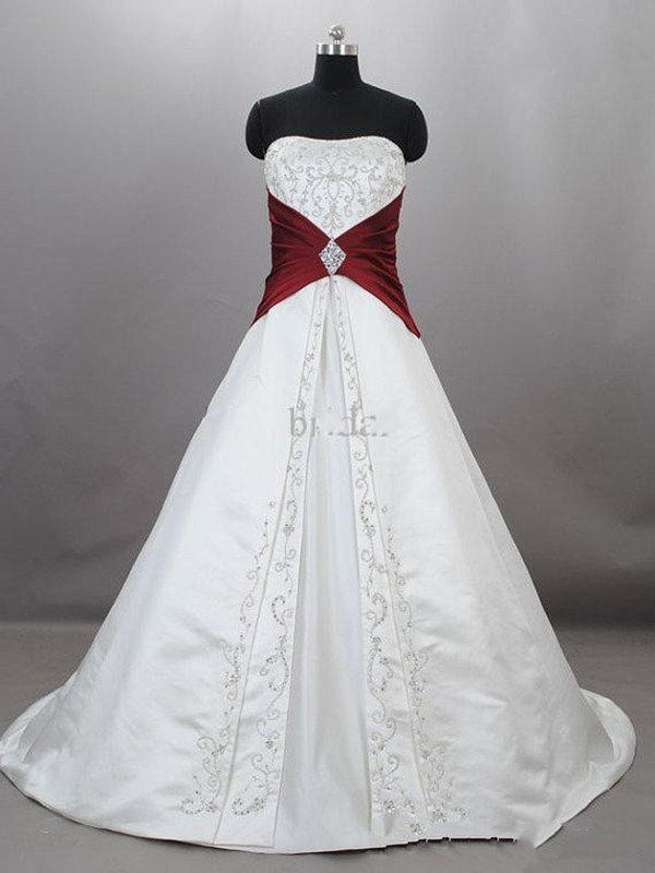 Vintage Red and White Wedding Dresses Strapless Satin Embroidery Lace-Up corset gothic Sweep Train Bridal Gowns vestido de novia