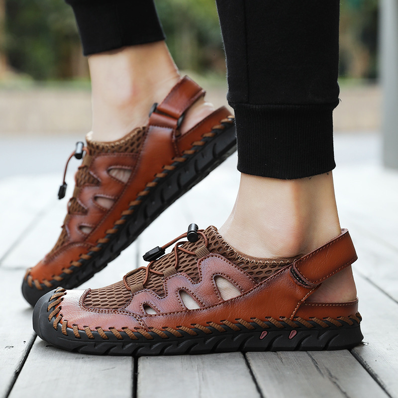 Slippers Leather sandals men's fashion summer Baotou shoes outdoor sports soft soled large beach H0KU, 1# shoe box
Slippers Leather sandals men's fashion summer Baotou shoes outdoor sports soft soled large beach H0KU, 1# shoe box