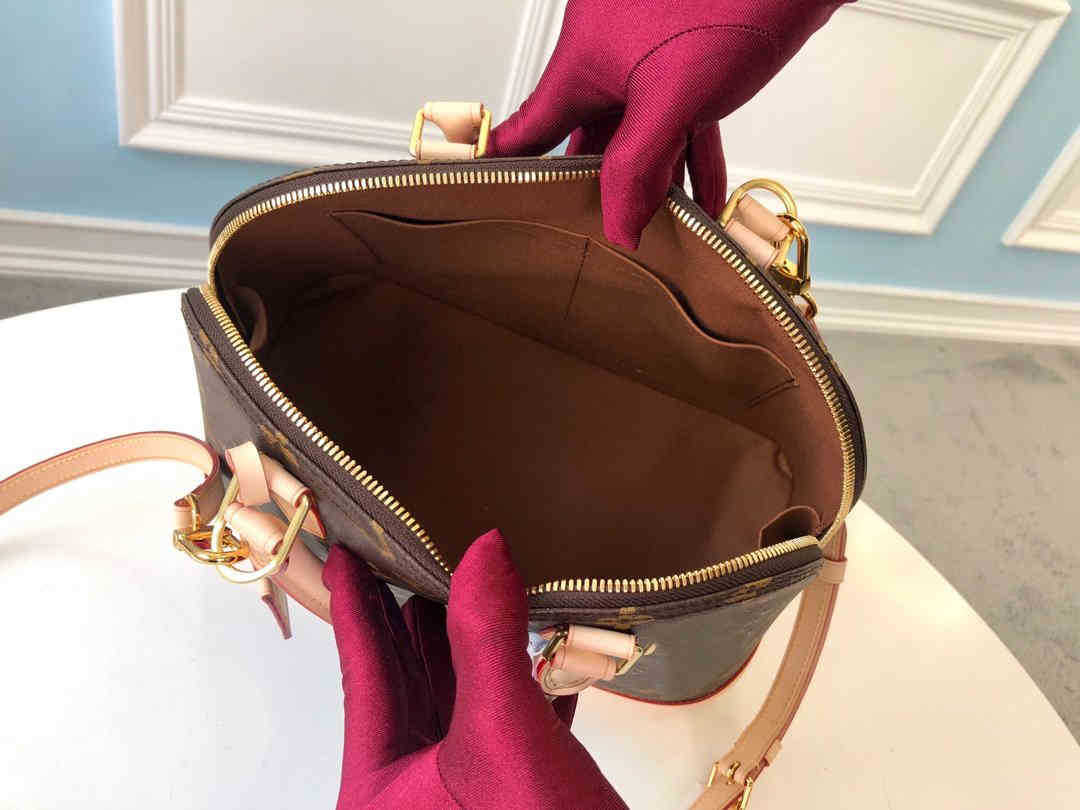 luxurys designer bags women fashion Shoulder crossbody Bag high quality Shell Handbag 23.5cm 32cm Handbags M53151 M53152 N41221, Price difference
luxurys designer bags women fashion Shoulder crossbody Bag high quality Shell Handbag 23.5cm 32cm Handbags M53151 M53152 N41221, Price difference