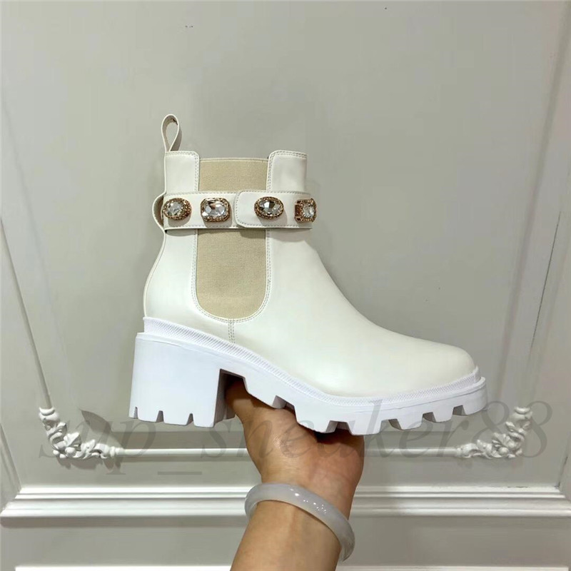 2021 Women Boots Chunky Heel Work Tooling Shoe fashion Western Crystal Bee Star Desert Rain Boot Winter Snow Ankle size 35-40, Black
2021 Women Boots Chunky Heel Work Tooling Shoe fashion Western Crystal Bee Star Desert Rain Boot Winter Snow Ankle size 35-40, Black
