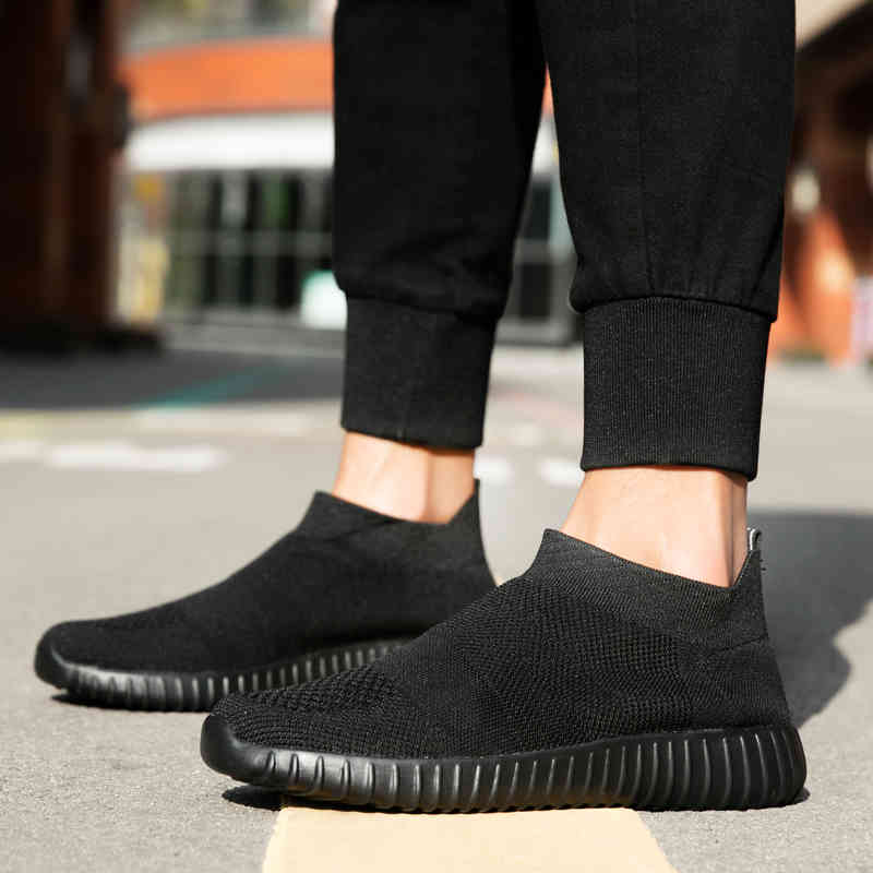 Summer Mesh Men Shoes Casual Lightweight Slip on Men Sneakers Breathable Couple Walking Shoes Men Size 36-46
Summer Mesh Men Shoes Casual Lightweight Slip on Men Sneakers Breathable Couple Walking Shoes Men Size 36-46