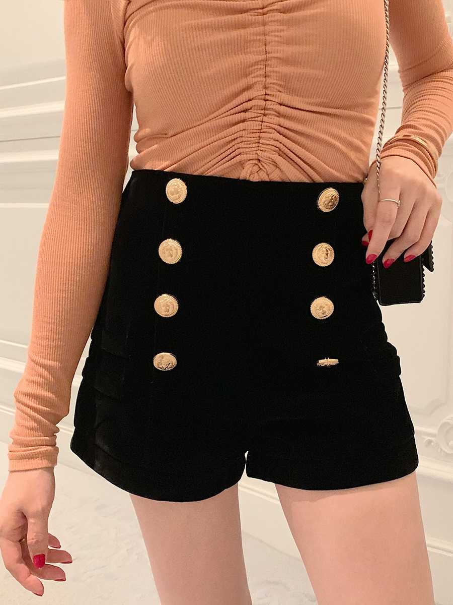 HELIAR Shorts Women Black Button Up Casual Zipper Fly Woolen Shorts Female Elegant Wool Shorts For Women Autumn Winter 210611