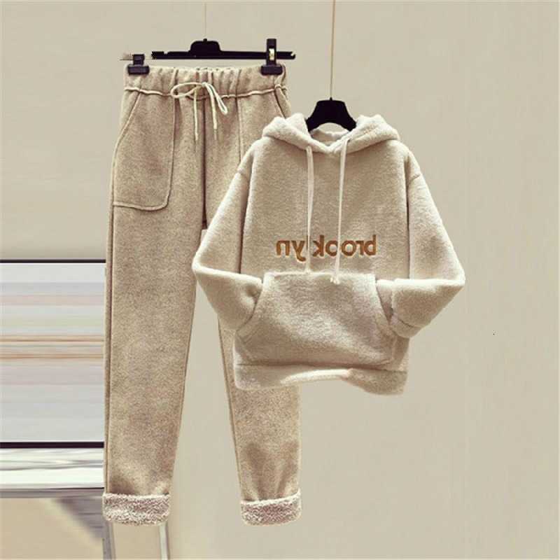 Plus Size Women Hoodies Pants Fashion 2 Piece Set Ladies Letter Print Pocket Warm Thicken Pullover Sweatshirts High Waist Suits 210930