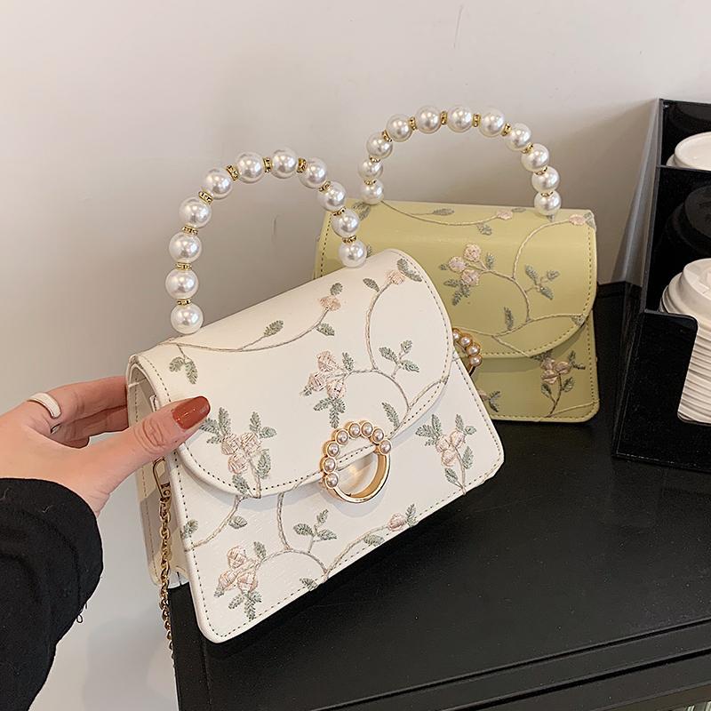 Handbag Multi Pochette Bag Crosbody Shoulder Summer Small Freh Handbag 2021 Trendy Fahion Pearl Portable Square Embroidery Flower M, No bags;make up the difference
Handbag Multi Pochette Bag Crosbody Shoulder Summer Small Freh Handbag 2021 Trendy Fahion Pearl Portable Square Embroidery Flower M, No bags;make up the difference