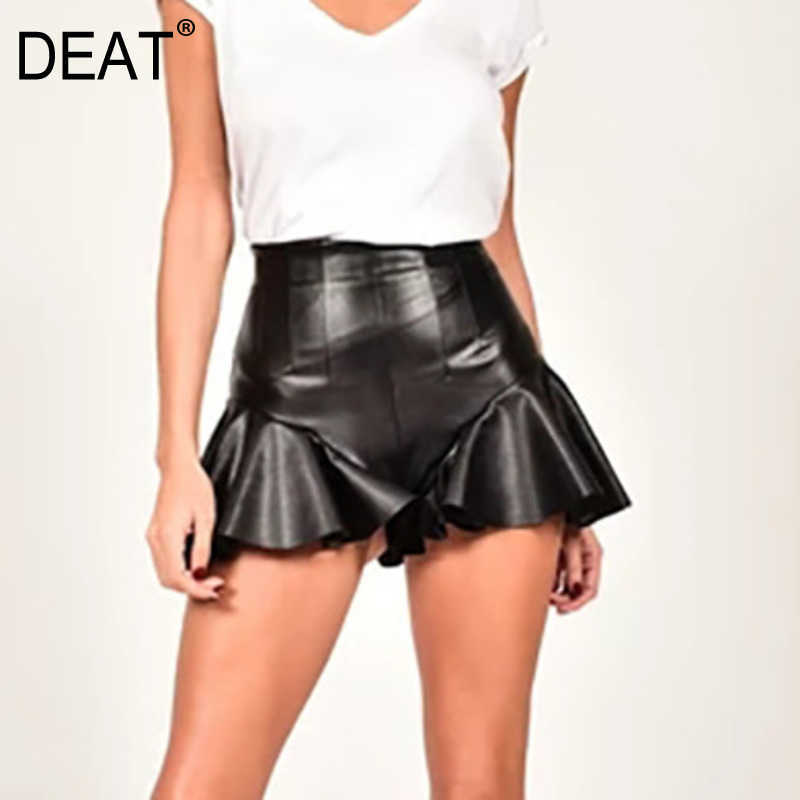 DEAT Spring Summer Black Pu Leather High Waist Ruffles Short Mini Pleated Skirt Women MH209 210709
DEAT Spring Summer Black Pu Leather High Waist Ruffles Short Mini Pleated Skirt Women MH209 210709