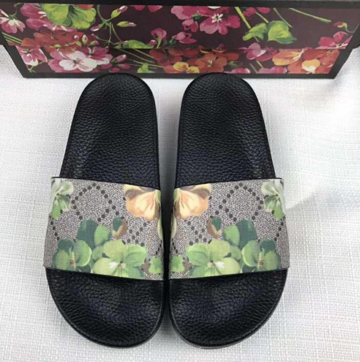 2021 fashion Men Women sandals Ladies Flip Flops Loafers Black White Red Green Slides Shoes
2021 fashion Men Women sandals Ladies Flip Flops Loafers Black White Red Green Slides Shoes