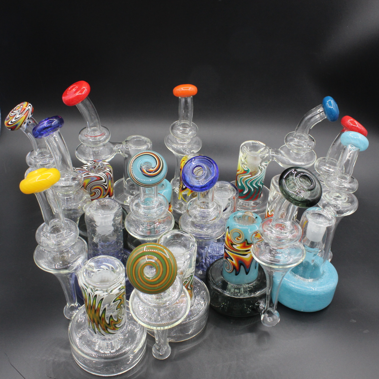 Smoke Mobius Glass Bongs Fab Water Pipe Mini Easy To Carry Hookahs 12 kinds of style
Smoke Mobius Glass Bongs Fab Water Pipe Mini Easy To Carry Hookahs 12 kinds of style