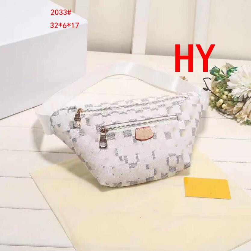 Empreinte Leather Waist Bag Black White Super Quality Flower Imprinted Soft Leathet Classic Fashion Women Street Style Cool Bumbag, As pics
Empreinte Leather Waist Bag Black White Super Quality Flower Imprinted Soft Leathet Classic Fashion Women Street Style Cool Bumbag, As pics