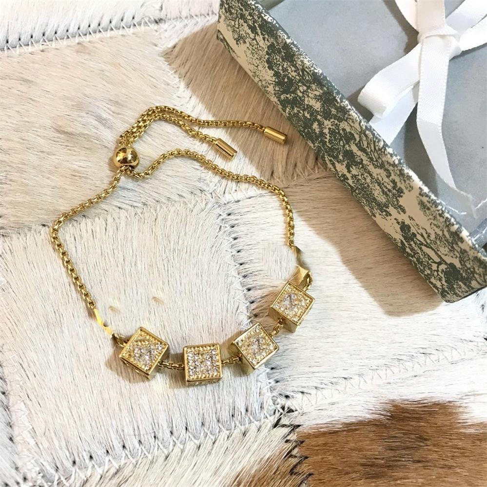 New Style Golden Fashion Bracelet Letter Top Quality Brass Material Star Full Diamond Bracelet Tail Shape Pull Stretch Bracelet, Golden;silver
New Style Golden Fashion Bracelet Letter Top Quality Brass Material Star Full Diamond Bracelet Tail Shape Pull Stretch Bracelet, Golden;silver