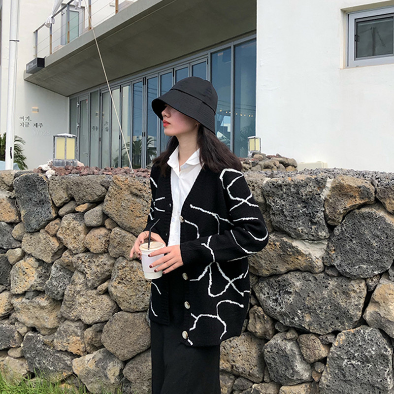 korean style Women Autumn Winter color patchwork Cardigan Sweater coat Female Long Sleeve Outwear Knitted tops (F1367, White;black
korean style Women Autumn Winter color patchwork Cardigan Sweater coat Female Long Sleeve Outwear Knitted tops (F1367, White;black