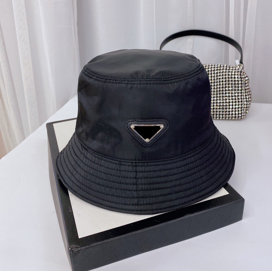Fashion Bucket Hat Luxurys Designers Caps Hats Mens Womens Casual Casquette Street Summer Hats Bonnie Bonnet, Pack box
Fashion Bucket Hat Luxurys Designers Caps Hats Mens Womens Casual Casquette Street Summer Hats Bonnie Bonnet, Pack box