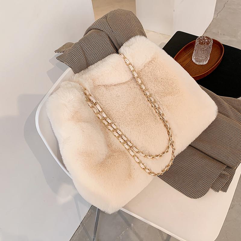 Evening Bags Winter Designer Lambswool Shoulder 2021 Tote Soft Plush Faux Fur Handbags And Purses Lady Casual High Capacity Hand Bag, Black
Evening Bags Winter Designer Lambswool Shoulder 2021 Tote Soft Plush Faux Fur Handbags And Purses Lady Casual High Capacity Hand Bag, Black
