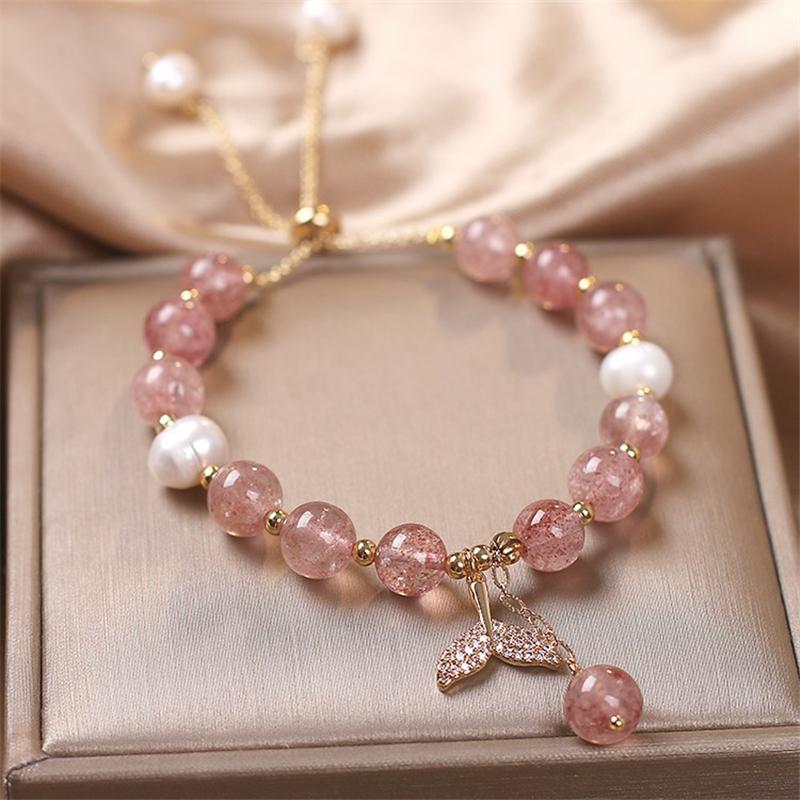 Bangle Light Luxury Niche Exquisite Girlfriend Bracelet Antique Strawberry Crystal Fishtail
Bangle Light Luxury Niche Exquisite Girlfriend Bracelet Antique Strawberry Crystal Fishtail